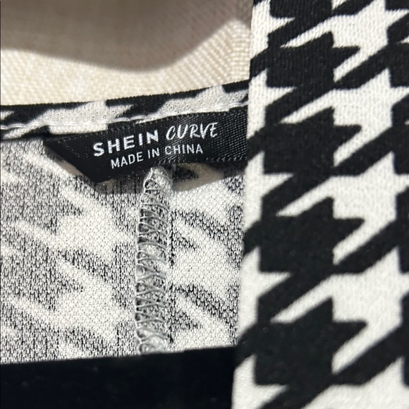 SHEIN Black and White Houndstooth dress - Picture 2 of 3